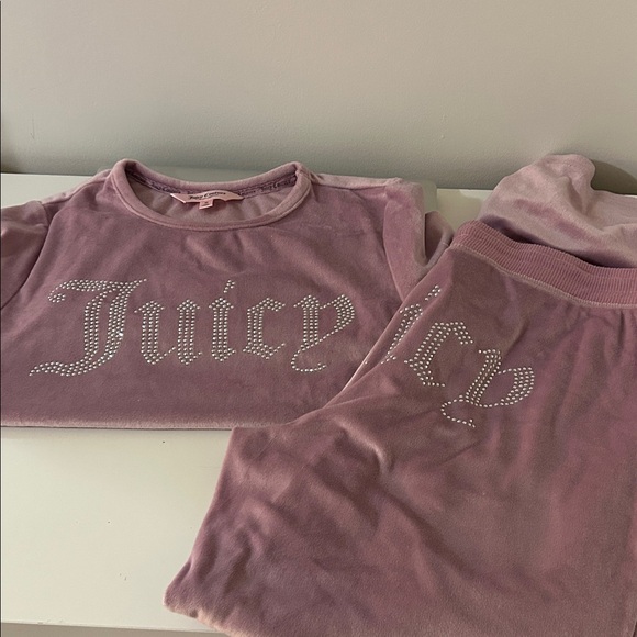 Juicy Couture Other - Juicy Couture Lavender Velour Set